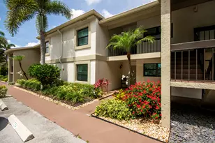12871 Briarlake Dr, West Palm Beach, FL 33418 - Photo 2