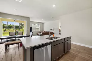 8588 Dahlia Cir, Port Saint Lucie, FL 34986 - Photo 12