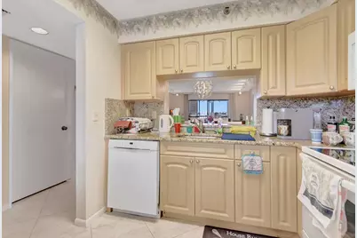 7310 Ashford Place #405, Delray Beach, FL 33446 - Photo 10