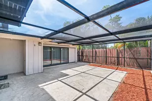 4585 Holly Lake Dr, Lake Worth, FL 33463 - Photo 4
