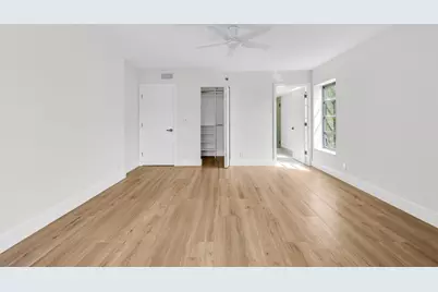 7290 Kinghurst Drive #301, Delray Beach, FL 33446 - Photo 10