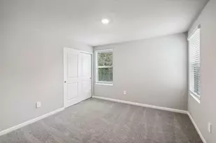 423 Salisbury Cir, Fort Pierce, FL 34982 - Photo 18
