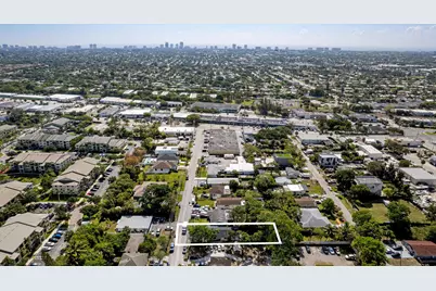 836 SW 13th Court, Pompano Beach, FL 33060 - Photo 32