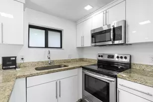 836 SW 13th Ct, Pompano Beach, FL 33060 - Photo 6