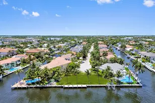 976 Banyan Dr, Delray Beach, FL 33483 - Photo 2