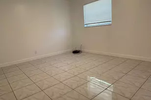 400 SE 9th Ct, Hallandale Beach, FL 33009 - Photo 6
