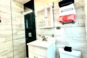 626 NE 17th Way, Fort Lauderdale, FL 33304 - Photo 4