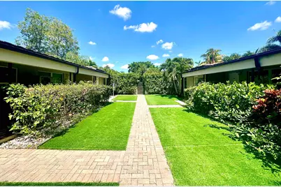 626 NE 17th Way, Fort Lauderdale, FL 33304 - Photo 1