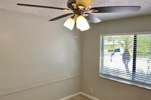 101 NE 28th St, Boca Raton, FL 33431 - Photo 8