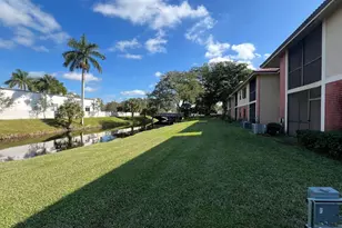 9621 NW 4th St, Coral Springs, FL 33071 - Photo 4
