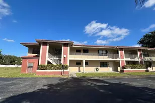 9621 NW 4th St, Coral Springs, FL 33071 - Photo 36