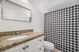 2105 SW 14th Pl, Boynton Beach, FL 33426 - Photo 16
