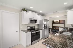 2105 SW 14th Pl, Boynton Beach, FL 33426 - Photo 10