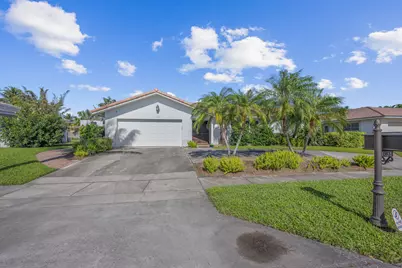 1051 NW 9th Street, Boca Raton, FL 33486 - Photo 2