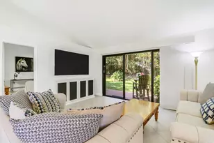 825 Club Dr Dr, Palm Beach Gardens, FL 33418 - Photo 6