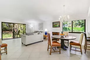 825 Club Dr Dr, Palm Beach Gardens, FL 33418 - Photo 4