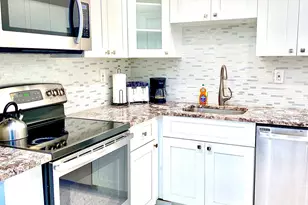 630 NE 17th Way, Fort Lauderdale, FL 33304 - Photo 18