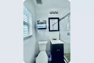630 NE 17th Way, Fort Lauderdale, FL 33304 - Photo 10