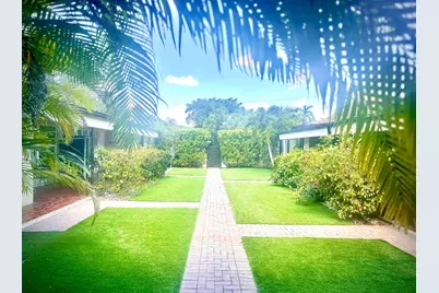 630 NE 17th Way, Fort Lauderdale, FL 33304 - Photo 2