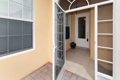 4705 Dovehill Drive, Palm Beach Gardens, FL 33418 - Photo 2
