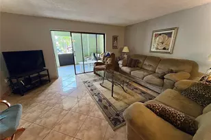 4401 NW 41st St, Lauderdale Lakes, FL 33319 - Photo 6