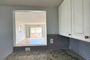 1501 Crescent Cir, West Palm Beach, FL 33403 - Photo 6