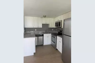 1501 Crescent Circle, West Palm Beach, FL 33403 - Photo 2