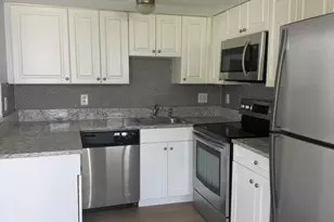 1501 Crescent Cir, West Palm Beach, FL 33403 - Photo 2