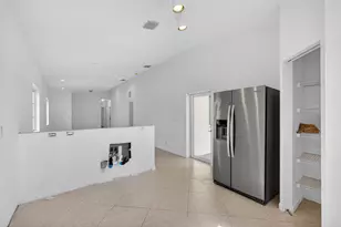 2344 Windjammer Way, West Palm Beach, FL 33411 - Photo 10