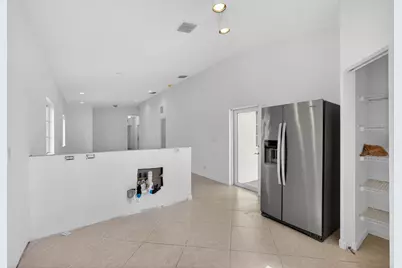 2344 Windjammer Way, West Palm Beach, FL 33411 - Photo 10