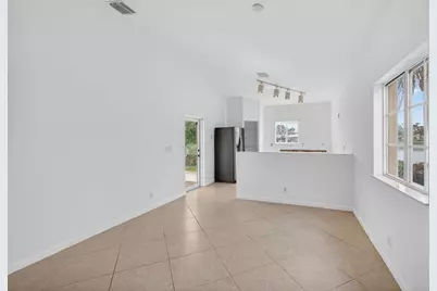 2344 Windjammer Way, West Palm Beach, FL 33411 - Photo 6