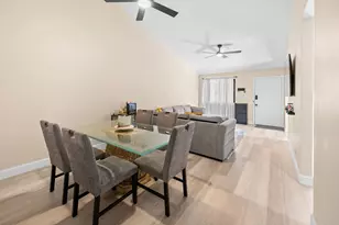 11197 NW 37th St, Sunrise, FL 33351 - Photo 8