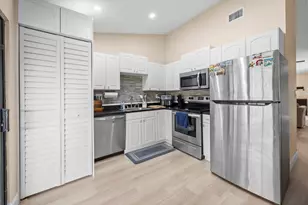 11197 NW 37th St, Sunrise, FL 33351 - Photo 20
