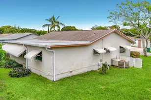 7210 NW 77th St, Tamarac, FL 33321 - Photo 4