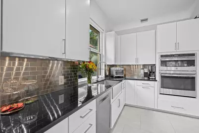 169 Hampton Circle, Jupiter, FL 33458 - Photo 4