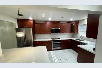 9110 Orchid Tree Lane #138, Pembroke Pines, FL 33024 - Photo 2