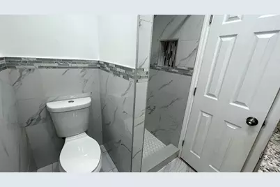 9110 Orchid Tree Lane #138, Pembroke Pines, FL 33024 - Photo 10
