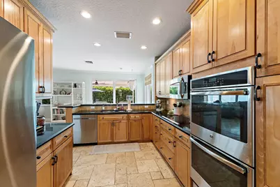 10295 Allamanda Boulevard, Palm Beach Gardens, FL 33410 - Photo 14