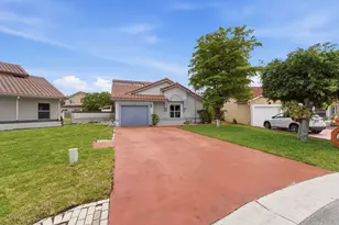 19035 NW 54th Pl, Miami Gardens, FL 33055 - Photo 2