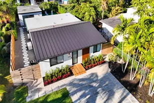 225 NE 10th St, Delray Beach, FL 33444 - Photo 2