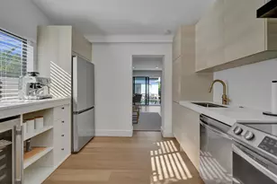 225 NE 10th St, Delray Beach, FL 33444 - Photo 18