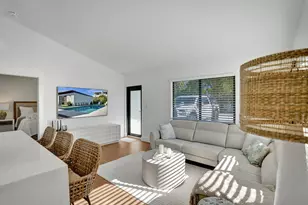 225 NE 10th St, Delray Beach, FL 33444 - Photo 8
