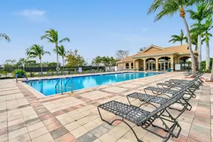 2165 Newport Isles Blvd, Port Saint Lucie, FL 34953 - Photo 4