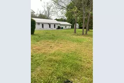 1026 Washington Avenue, Graceville, FL 32440 - Photo 2