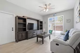 10581 NW 56th Pl, Coral Springs, FL 33076 - Photo 8
