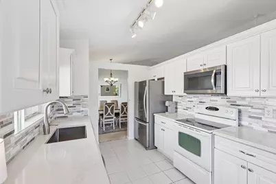1110 NW 105th Way, Plantation, FL 33322 - Photo 16