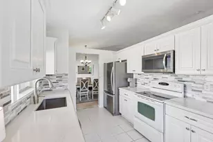 1110 NW 105th Way, Plantation, FL 33322 - Photo 16