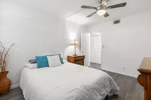 116 Lake Emerald Dr, Oakland Park, FL 33309 - Photo 16