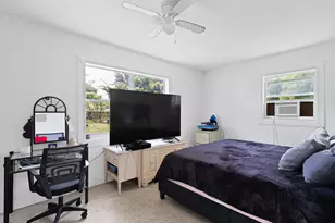 775 SW 4th Pl Pl SW, Vero Beach, FL 32962 - Photo 18
