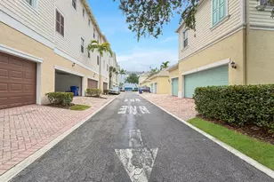 105 E Pigeon Plum Dr, Jupiter, FL 33458 - Photo 30